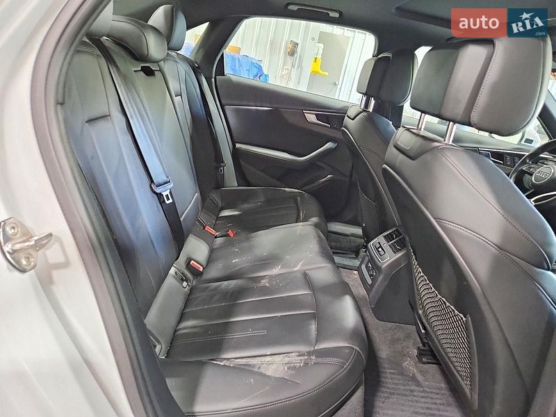 Седан Audi A4 2019 в Львове