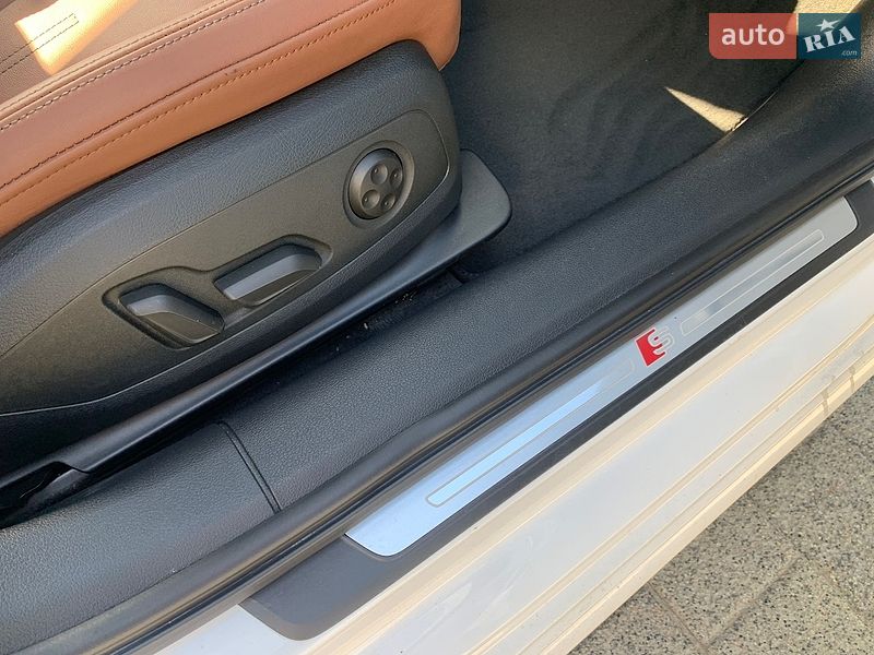 Седан Audi A4 2023 в Києві