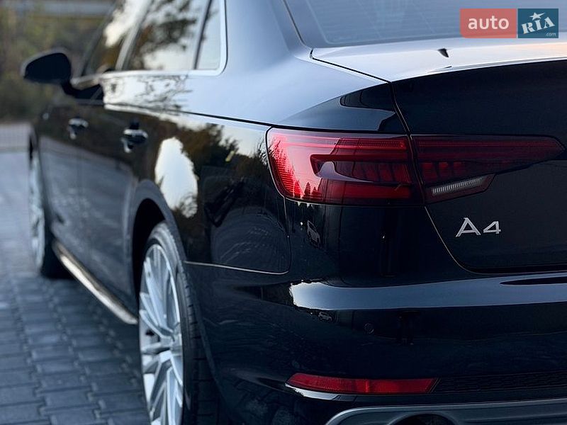 Седан Audi A4 2018 в Тернополе