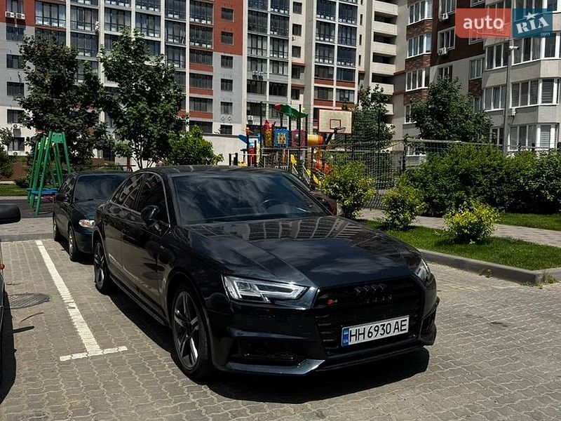 Audi A4 2016