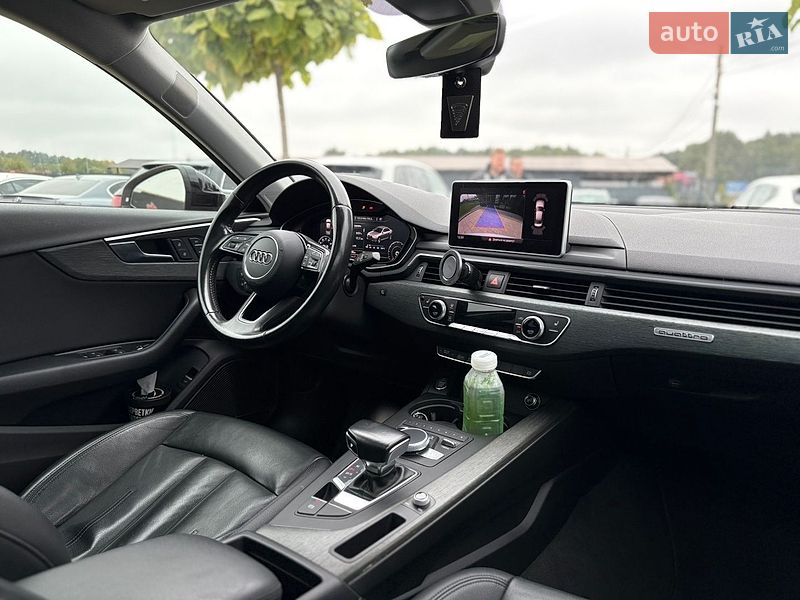 Седан Audi A4 2016 в Львові