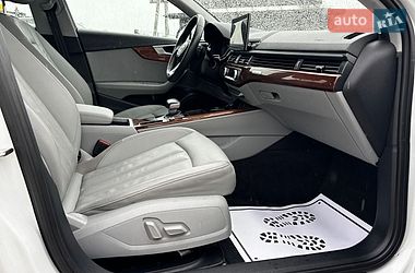 Седан Audi A4 2021 в Львове