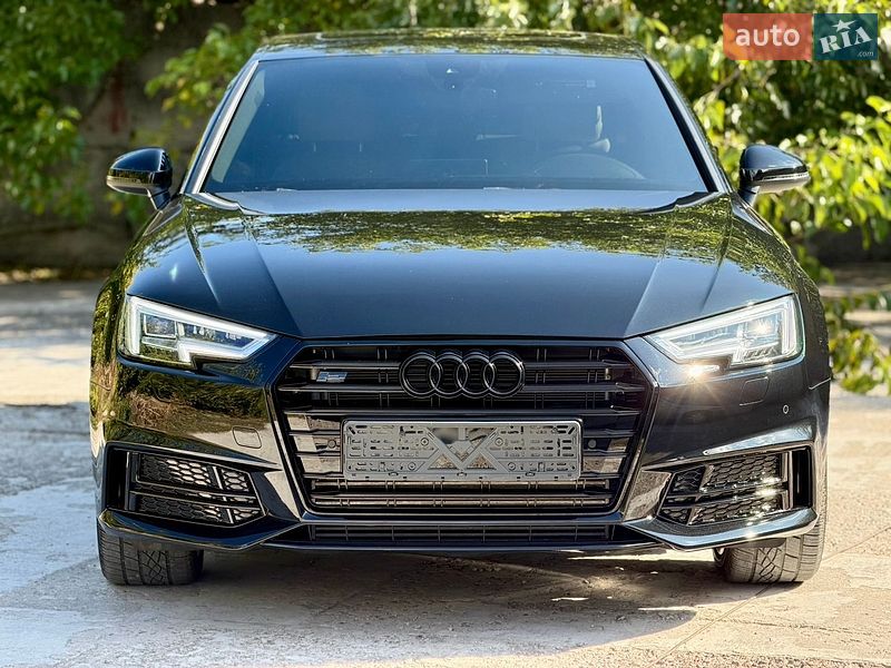 Седан Audi A4 2016 в Каменском