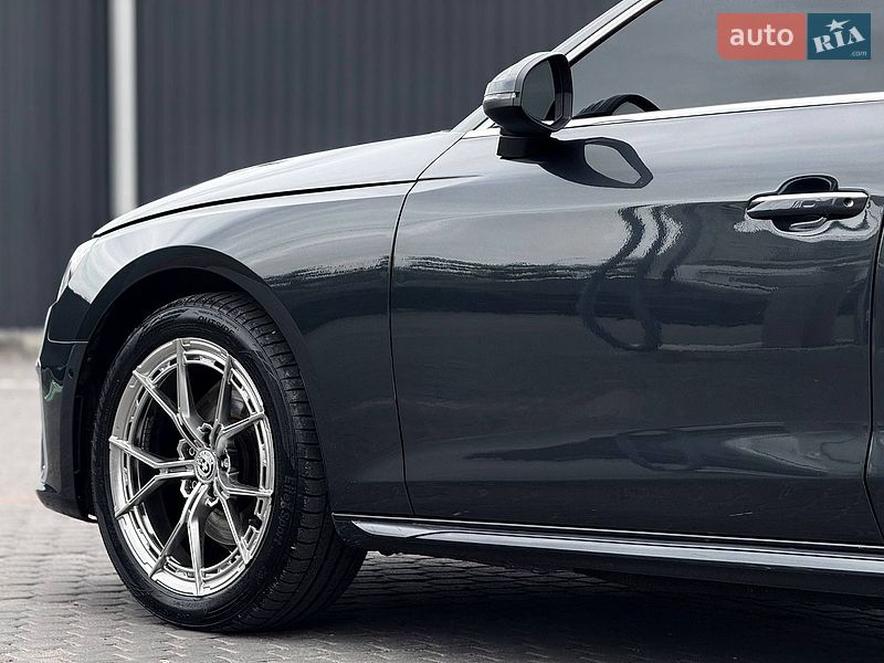 Седан Audi A4 2020 в Днепре