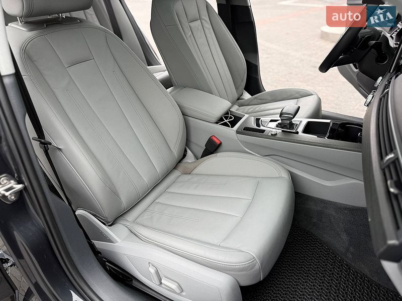 Седан Audi A4 2020 в Днепре
