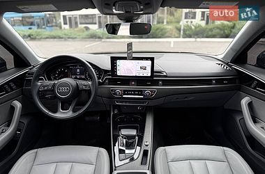 Седан Audi A4 2020 в Днепре
