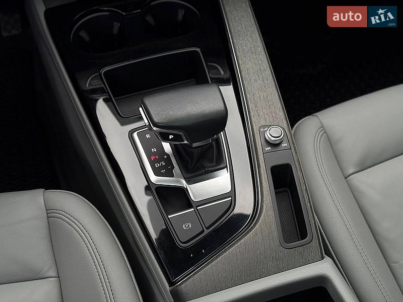 Седан Audi A4 2020 в Днепре