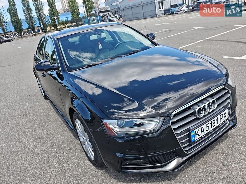 Седан Audi A4 2014 в Києві