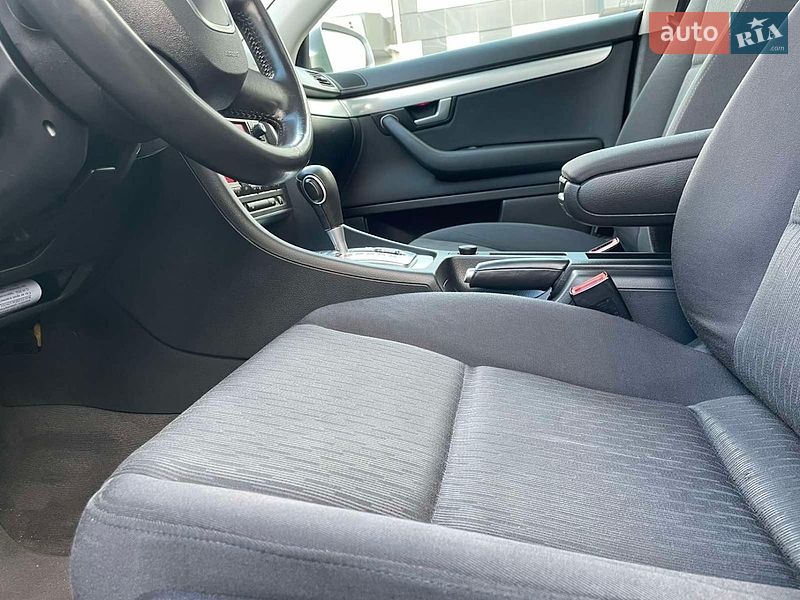 Седан Audi A4 2006 в Каменском