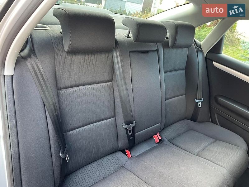 Седан Audi A4 2006 в Каменском