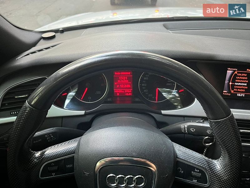 Седан Audi A4 2010 в Одесі