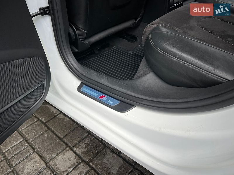 Седан Audi A4 2010 в Одесі