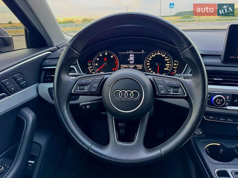 Седан Audi A4 2017 в Хмельницком