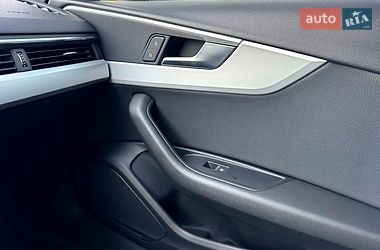 Седан Audi A4 2017 в Хмельницком