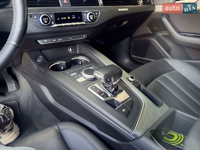 Седан Audi A4 2017 в Тернополе