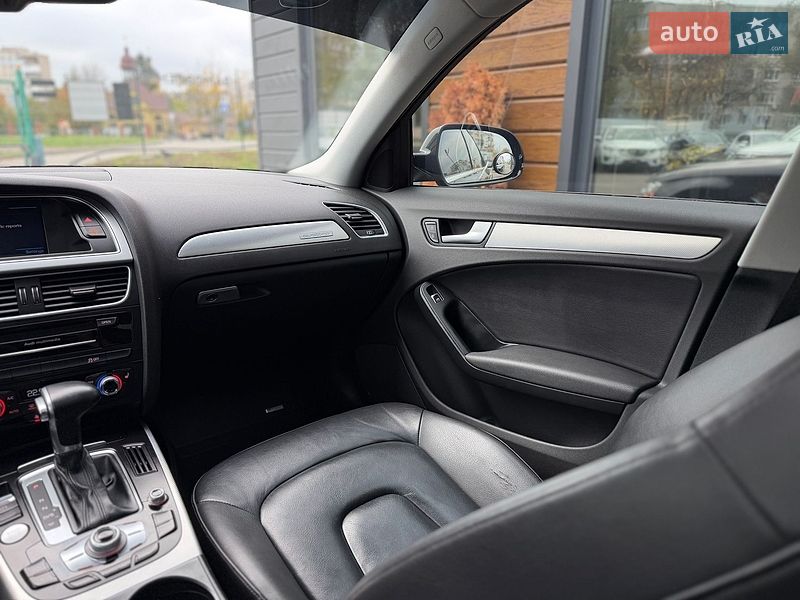 Седан Audi A4 2015 в Шептицькому