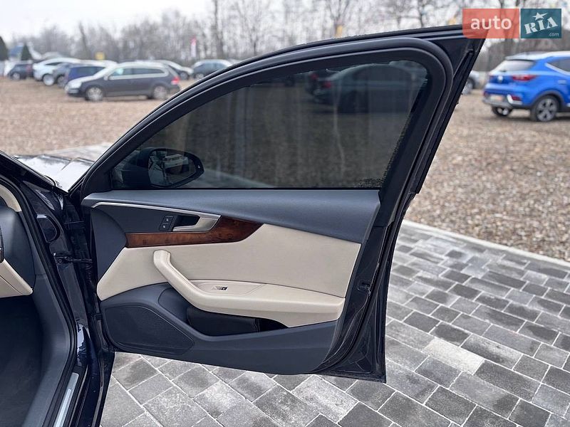 Седан Audi A4 2016 в Коломые