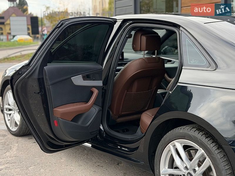 Седан Audi A4 2016 в Шептицькому