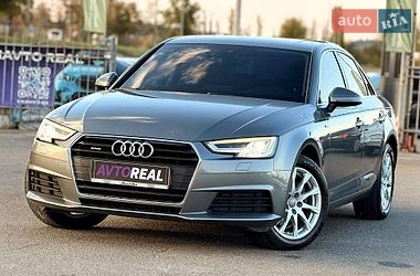 Седан Audi A4 2018 в Кривом Роге