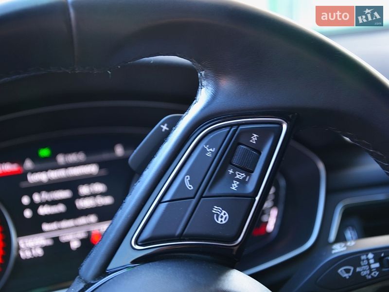 Седан Audi A4 2022 в Киеве