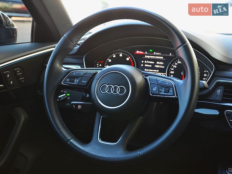 Седан Audi A4 2022 в Киеве