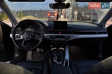 Седан Audi A4 2015 в Львове