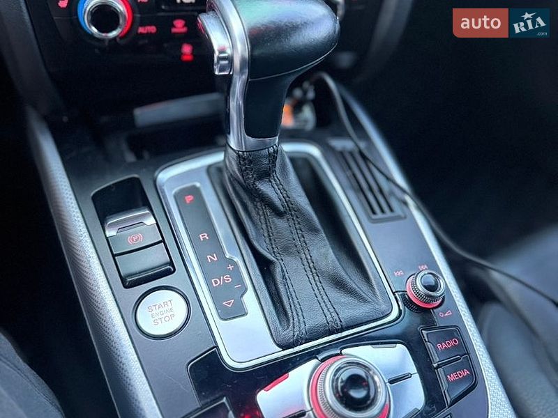 Седан Audi A4 2013 в Харькове