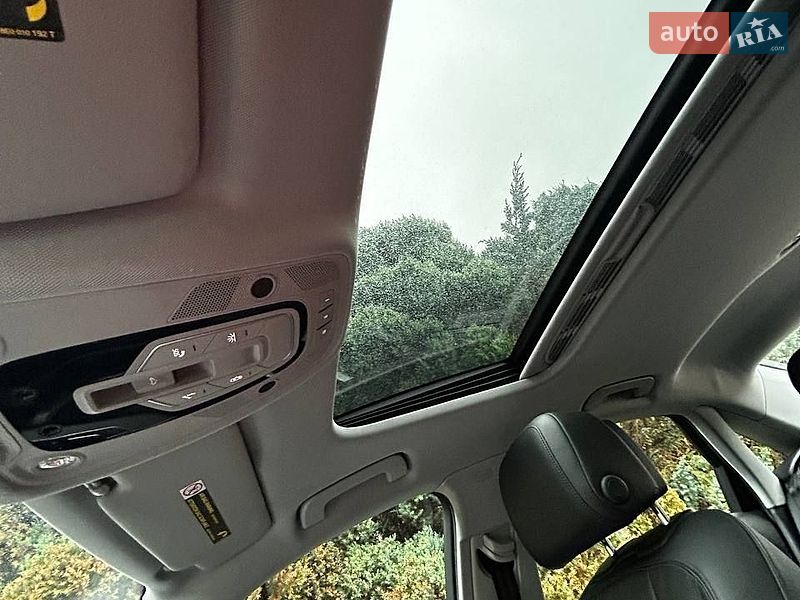 Седан Audi A4 2015 в Комарному