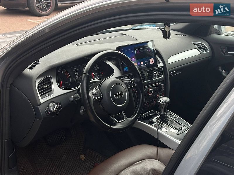 Седан Audi A4 2015 в Киеве