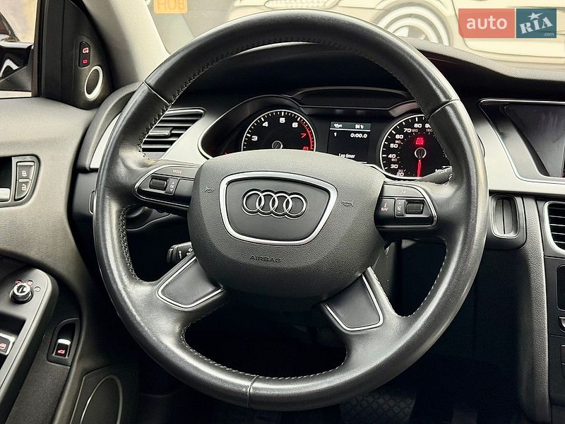 Седан Audi A4 2013 в Харькове