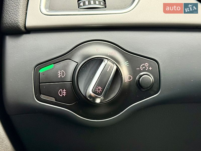Седан Audi A4 2013 в Харькове