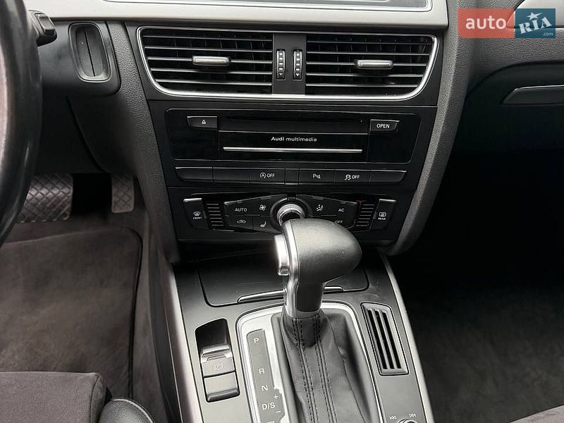 Седан Audi A4 2013 в Броварах