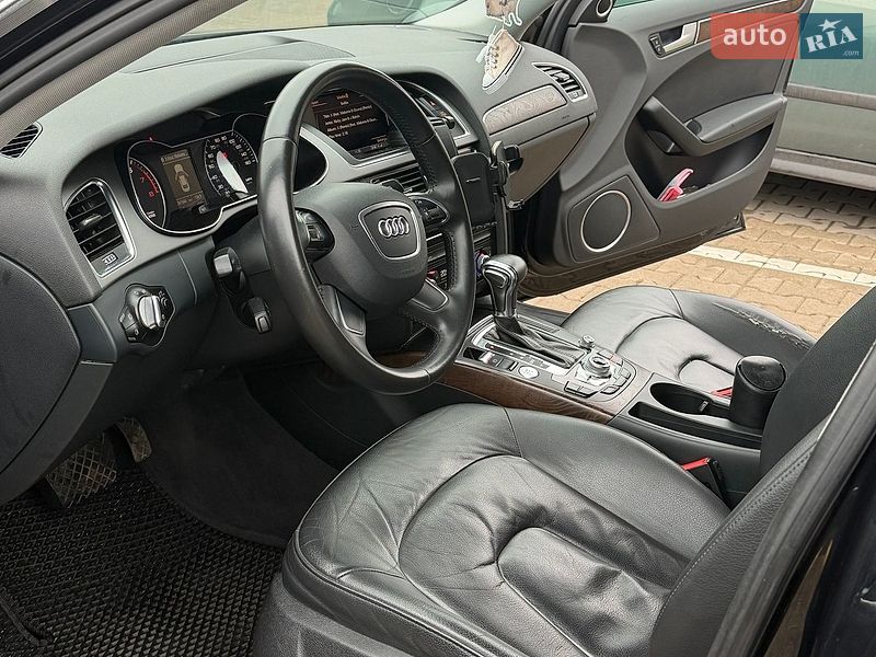 Седан Audi A4 2012 в Шептицькому