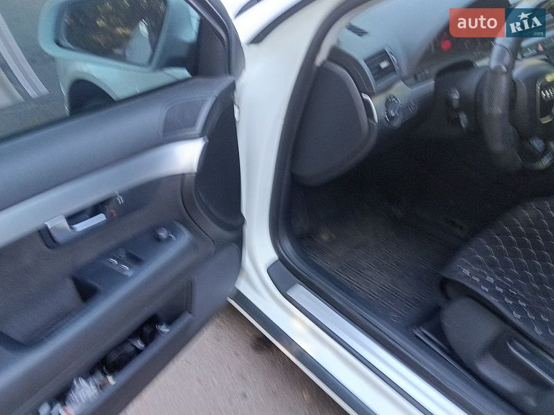 Универсал Audi A4 2008 в Чернигове