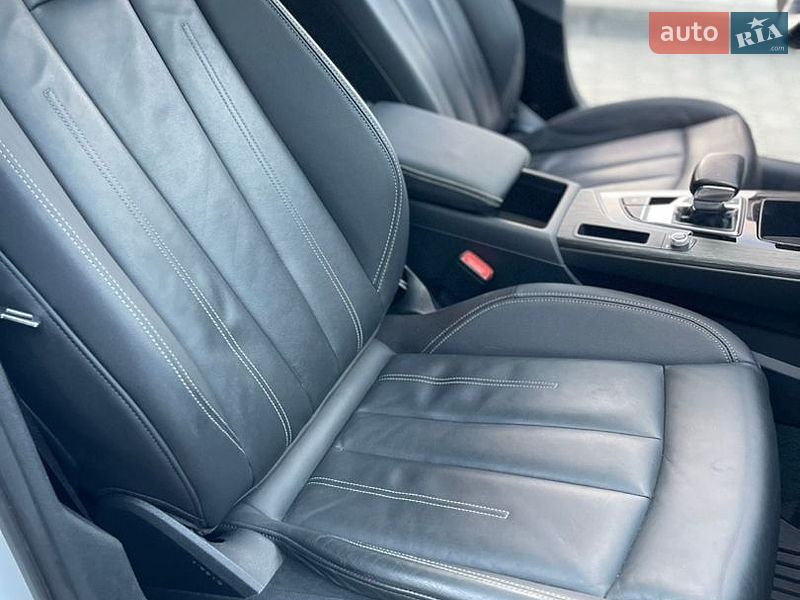 Седан Audi A4 2021 в Стрые