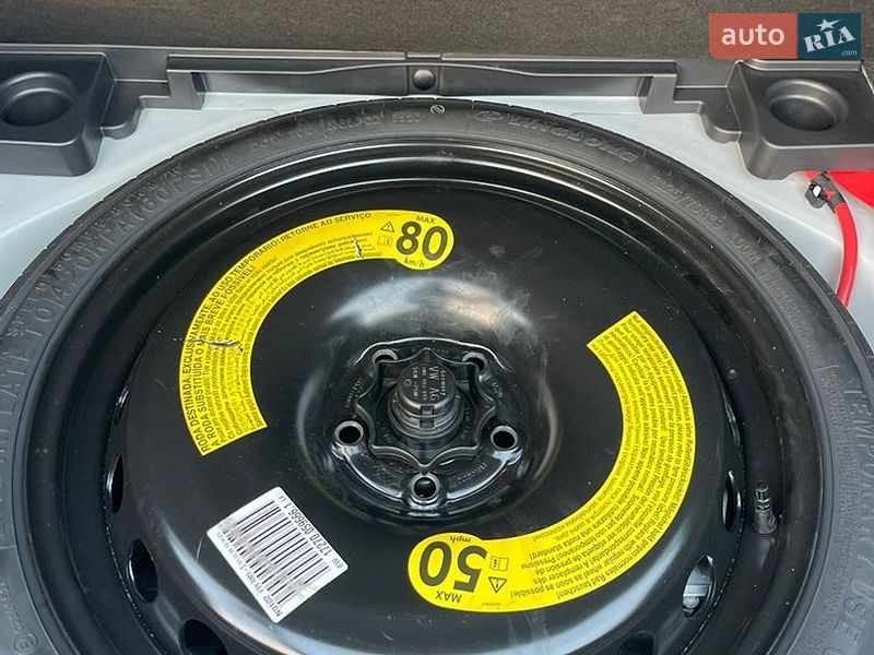 Седан Audi A4 2021 в Стрые