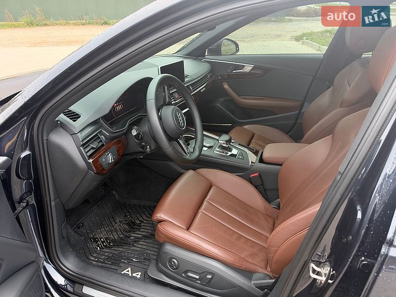 Седан Audi A4 2017 в Львове