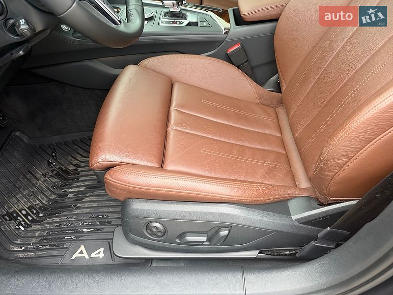 Седан Audi A4 2017 в Львове