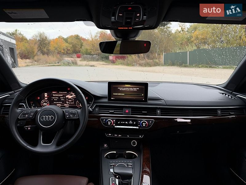 Седан Audi A4 2017 в Львове