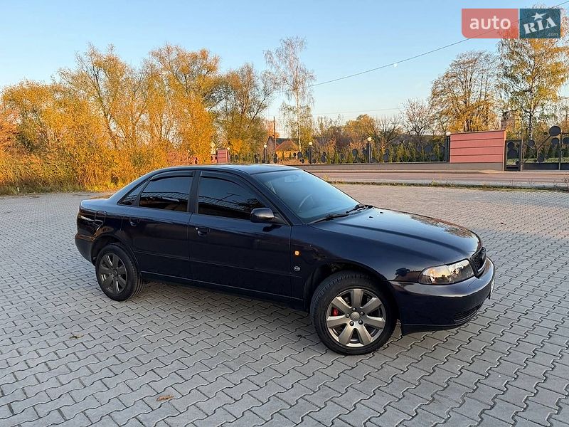 Седан Audi A4 1997 в Дрогобичі