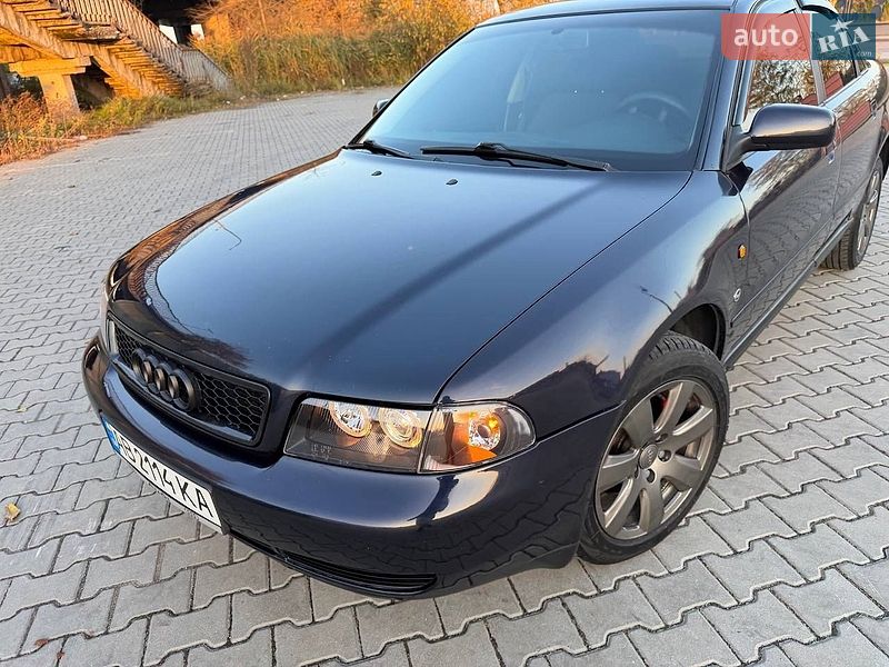 Седан Audi A4 1997 в Дрогобичі