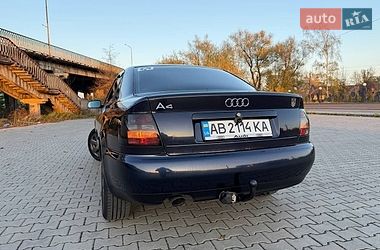 Седан Audi A4 1997 в Дрогобичі