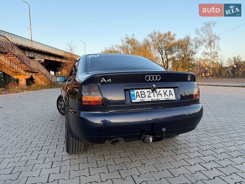 Седан Audi A4 1997 в Дрогобичі