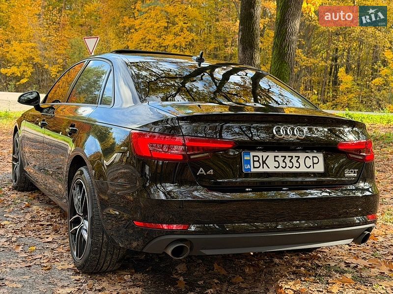 Седан Audi A4 2016 в Радивиліві