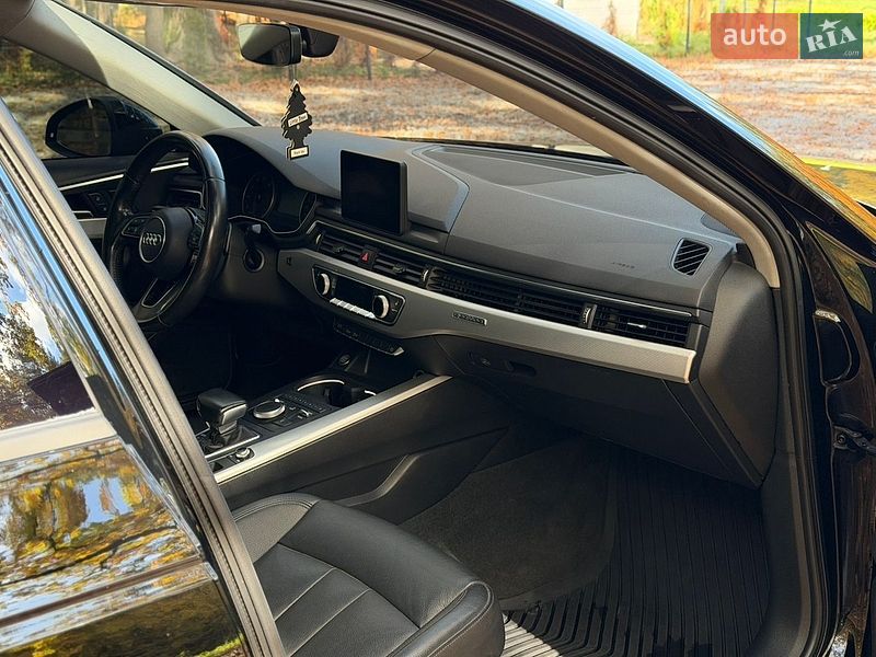 Седан Audi A4 2016 в Радивиліві