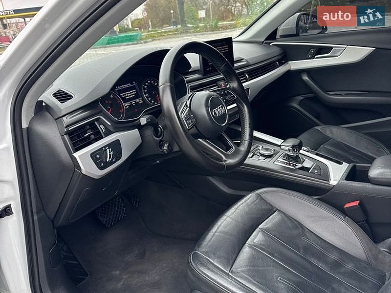 Седан Audi A4 2016 в Хмельницком