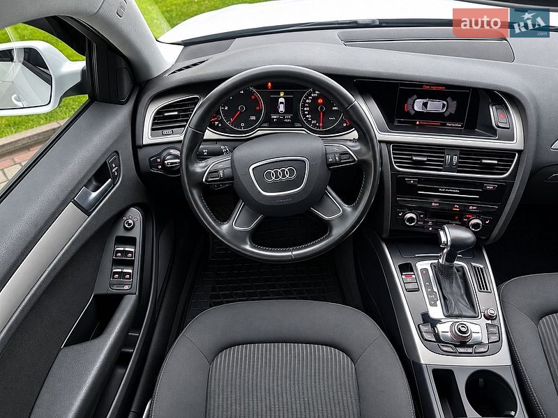 Универсал Audi A4 2014 в Киеве