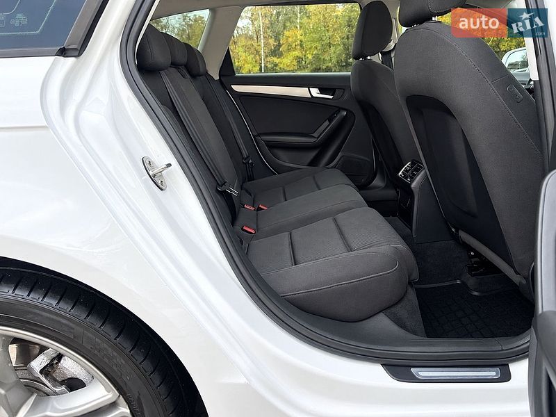 Универсал Audi A4 2014 в Киеве