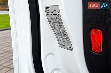 Универсал Audi A4 2014 в Киеве