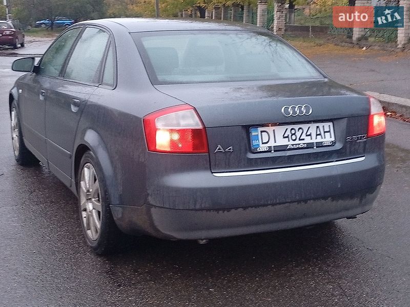 Седан Audi A4 2001 в Первомайске